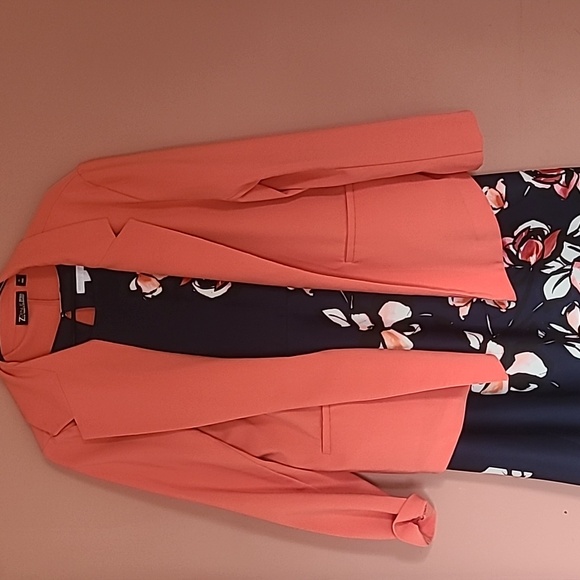 Floral Navy Dress - Picture 4 of 4